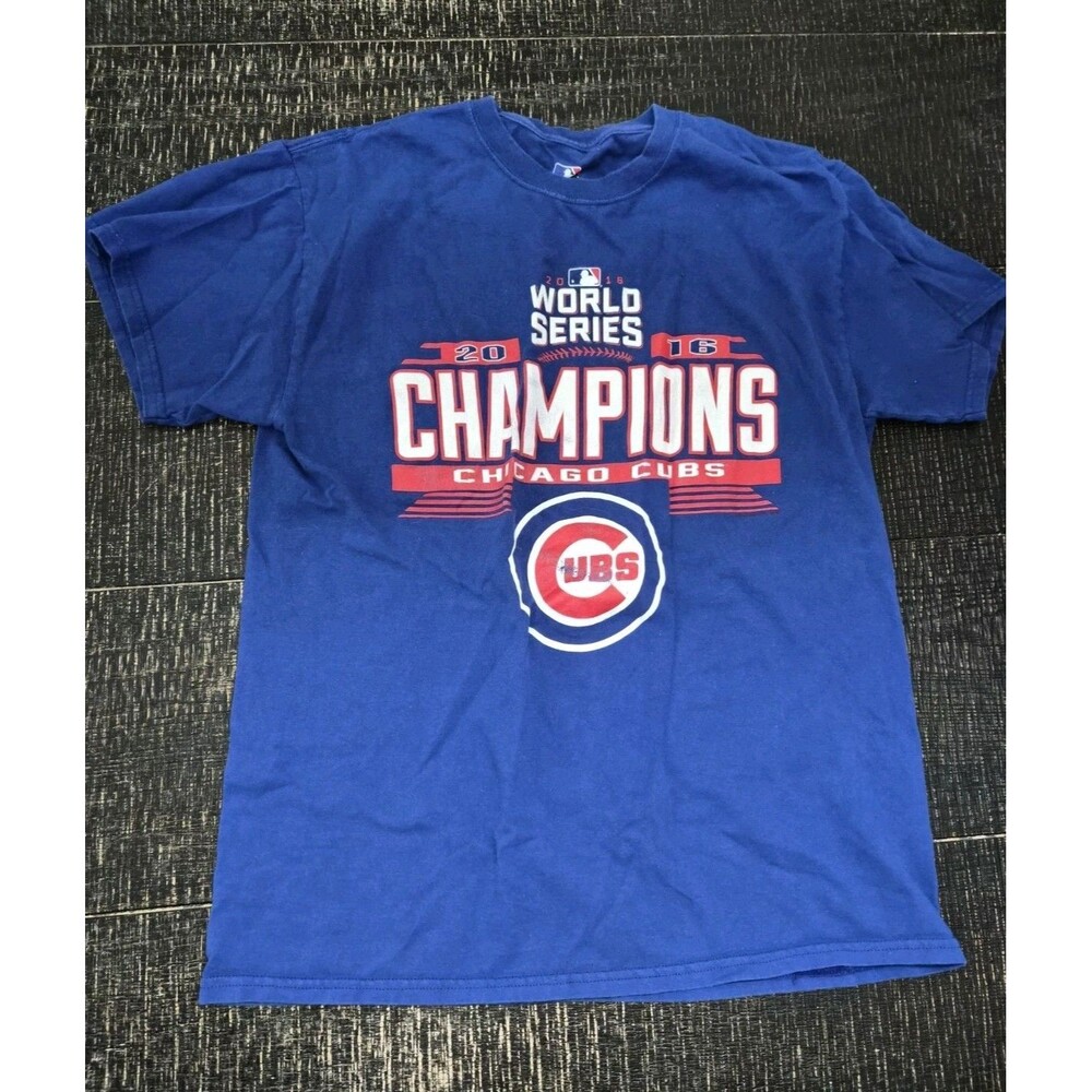 Size M Chicago Cubs Baseball MLB Imagewear 2016 World Series Champions T-Shirt